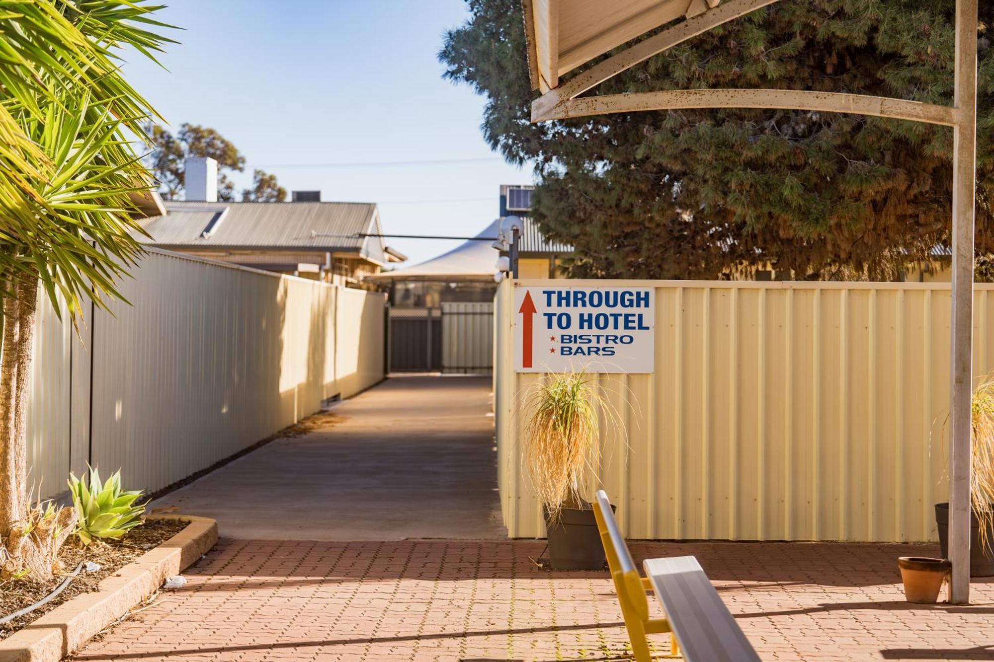 The Sundowner Cabin & Tourist Park Whyalla Eksteriør billede