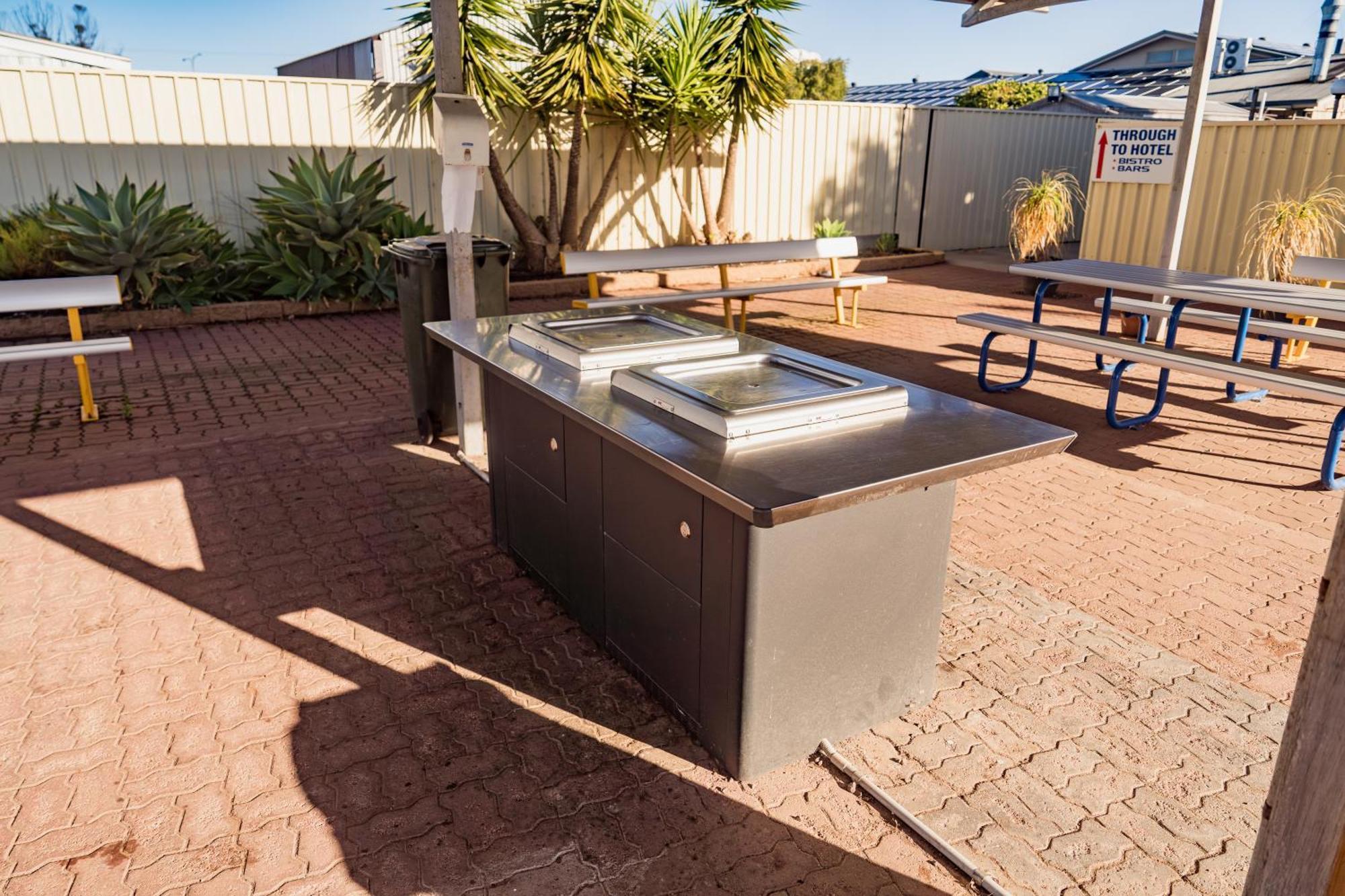 The Sundowner Cabin & Tourist Park Whyalla Eksteriør billede